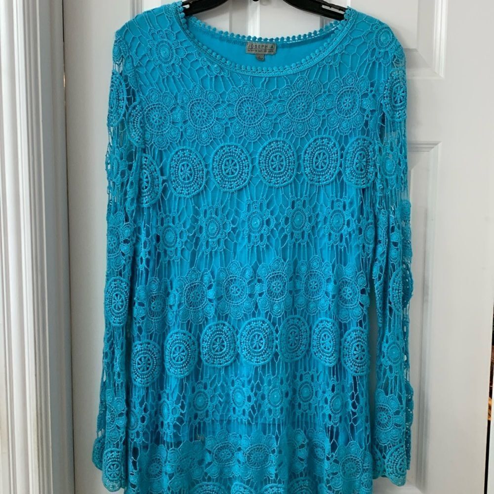 Joseph A. Size Large crochet over lining Mini dress (seems to run small)
